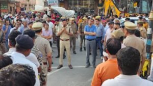 मथुरा 5 जून 26*अवैध अतिक्रमण हटाने हेतु विशेष टीम गठित*