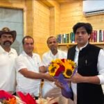 पूर्णिया बिहार 6 जून 26 कस्बा के पूर्व कांग्रेस प्रत्याशी इरफान आलम ने इमरान प्रतापगढ़ी से की शिष्टाचार भेंट*