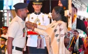 रीवा10जून26*तीन गोलियां खाकर भी लश्कर आतंकी को मार गिराया: रीवा के CRPF जवान संजय तिवारी का शौर्य चक्र के बाद भव्य स्वागत*