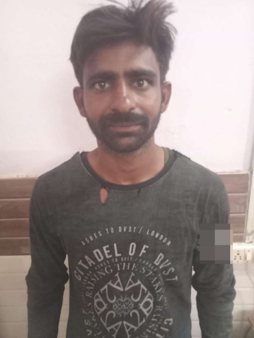 मथुरा 12 जून 26*थाना कोसीकलां पुलिस द्वारा 01अभियुक्त को 01 नाजायज चाकू के साथ किया गया गिरफ्तार ।*