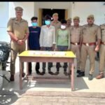हरदोई15जून26*पेट्रोल पंप पर 600 का पेट्रोल, 6000 का खेल! QR स्कैन के बहाने खाते फ्रीज कर ठगी करने वाला गैंग गिरफ़्तार