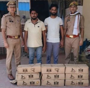 मथुरा 19 जून 26* “ऑपरेशन प्रहार” के तहत 02 अभियुक्तगण को 10 पेटी अवैध देशी शराब व एक मोटर साईकिल के साथ किया गया गिरफ्तार ।*