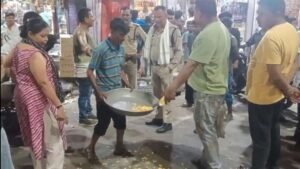 नैनीताल20जून26*लालकुआं। कोतवाली चौराहे पर देर रात हाई वोल्टेज ड्रामा हो गया, 