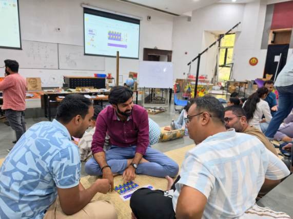 मथुरा 20 जून 26*गणित के डर को दूर भगाएंगे शिक्षक करनपाल सिंह, IIT गांधीनगर से लिया खेल-खेल में पढ़ाने का विशेष प्रशिक्षण*