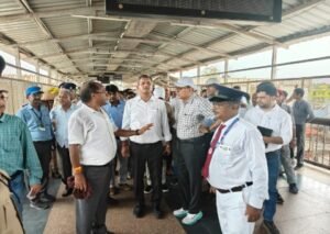 रोहतास23जून26*गया जंक्शन पर चल रहे पुनर्विकास कार्यों का मुख्य प्रशासनिक अधिकारी/निर्माण (दक्षिण) द्वारा गहन निरीक्षण*