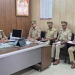 मथुरा 23 जून 26* जनपद के सभी फायर स्टेशन प्रभारीयो, यूपी 112 के प्रभारी के साथ अग्नि सुरक्षा को लेकर समीक्षा बैठक*