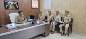 मथुरा 23 जून 26* जनपद के सभी फायर स्टेशन प्रभारीयो, यूपी 112 के प्रभारी के साथ अग्नि सुरक्षा को लेकर समीक्षा बैठक*
