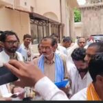 महोबा 27जून 26*गार्ड की मौत पर पीड़ित परिवार के साथ खड़े हुए विधायक डॉ. बृजभूषण राजपूत,