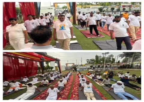 कानपुर नगर21जून26*चौबेपुर ब्लाक के साईं पार्टी लान में मनाया गया अंतर्राष्ट्रीय योग दिवस।