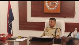 कानपुर नगर25जून26*कानपुर की यातायात व्यवस्था पर नागरिक मंच का बड़ा कदम | डीसीपी ट्रैफिक को सौंपा ज्ञापन | 