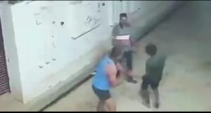 मुजफ्फरनगर28जून26*UP- मुजफ्फरनगर में मालिक-नौकर के संबध "लठ्ठ आधारित" है.*