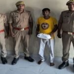 मथुरा 3 जून 26*थाना जैत पुलिस द्वारा “ऑपरेशन प्रहार” के तहत 01 अभियुक्त को 01 किलो 60 ग्राम अवैध नशीला पदार्थ गांजा के साथ किया गया गिरफ्तार ।*