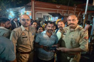 मथुरा 6 जून 26*गिर्राज परिक्रमा में पुलिस की तत्परता से मिला खोया मोबाइल*