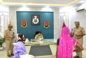 सुल्तानपुर ८जुन २०२६ * पुलिस अधीक्षक महोदया सुलतानपुर द्वारा जनसुनवाई कर जनसमस्याओं के त्वरित निस्तारण हेतु दिए गए निर्देश।