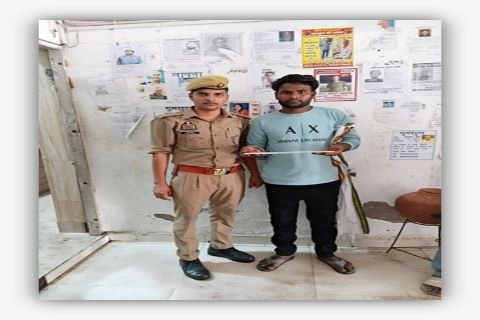 मथुरा 29 जून 26*थाना वृन्दावन पुलिस द्वारा 01 अभियुक्त को चोरी के 01 मोवाइल फोन व 01 चाकू सहित किया गिरफ्तार ।