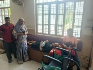 गोरखपुर3जुलाई26*5 महीने से रुका वेतन दिलाने का किया प्रयास कर्मचारी संघ ने दिखाया मानवीय चेहरा*