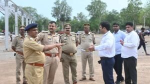 बांदा 6 जुलाई 26*मुख्यमंत्री का बांदा आगमन 9 जुलाई को सभा स्थल का निरीक्षण करने पहुंचे डीएम और एसपी