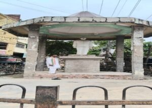 मुगलसराय9जुलाई26*भारत रत्न पूर्व प्रधानमंत्री स्व• राजीव गांधी पार्क का सुन्दरीकरण कार्य तत्काल शुरु नही हुआ तो होगा आंदोलन*