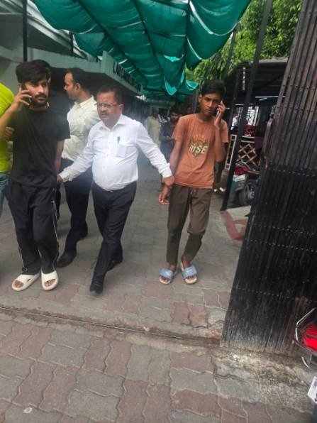 लखनऊ10जुलाई26*केजीएमयू लारी कार्डियोलॉजी ओपीडी में दलालों पर बड़ी कार्रवाई, दो आरोपी पुलिस के हवाले*