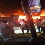 सुल्तानपुर12जुलाई26*कबाड़ गोदाम में भीषण आग, धमाकों से दहला इलाका*