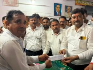 सुल्तानपुर17जुलाई26*बार एसोसिएशन चुनाव के पर्चा दाखिला के क्रम में, महासचिव पद के लिए भी हुआ नामांकन