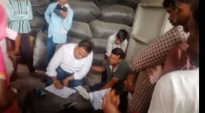 कानपुर नगर22जुलाई26*कई महीनो से डकार रहे राशन ग्रामीणों का राशन कोटेदार