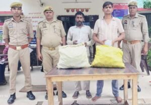 मथुरा 22 जुलाई 26* “ऑपरेशन प्रहार” के तहत 02 अभियुक्तगण को अवैध देशी शराब सहित किया गया गिरफ्तार ।*