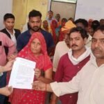 अयोध्या25जुलाई26*ग्राम पंचायत कोटरा की सरकारी सस्ते गल्ले की दुकान के लाइसेंस के संबंध में दिया गया मांगपत्र