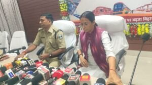 भागलपुर25जुलाई26*भागलपुर हिंसा पर प्रशासन सख्त, 20 उपद्रवी डिटेन, सरकारी संपत्ति के नुकसान की होगी भरपाई।*
