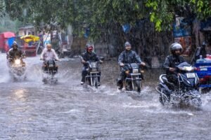 नई दिल्ली28जुलाई26* देश के कई राज्यों में भारी बारिश का अलर्ट, IMD ने 31 जुलाई तक जारी की चेतावनी_*