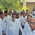 सुल्तानपुर29जुलाई26*अतिरिक्त मजिस्ट्रेट/प्रभारी सिटी मजिस्ट्रेट संजय अग्रहरी के खिलाफ आंदोलित हुए अधिवक्ता
