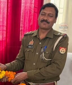 शाहजहांपुर30जुलाई26*🌐रौजा थाने के एसआई राजेंद्र सिंह की संदिग्ध मौत, कमरे में मिला शव; पुलिस जांच में जुटी*