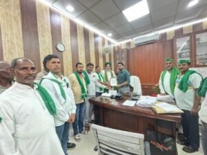 लखनऊ30जुलाई26*किसानों की समस्याओं को लेकर एसडीएम से हुई महत्वपूर्ण बैठक*
