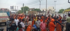 कौशाम्बी31जुलाई26*सावन माह के शुरू होते ही बाबा भोलेनाथ को जलाभिषेक के लिए हजारों कांवरियो का जत्था रवाना*