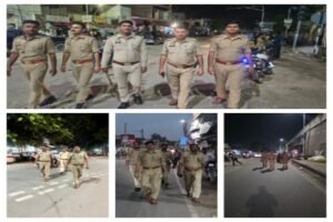 मथुरा 16 जुलाई 26 वरिष्ठ पुलिस अधीक्षक के निर्देश पर सभी प्रभारी द्वारा अपने-अपने थाना क्षेत्र में पैदल गश्त:-*