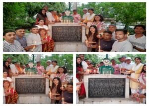 हल्द्वानी27जुलाई26*एक समाज श्रेष्ठ समाज संस्था ने कारगिल विजय दिवस पर शहीदों को कैंडल जलाकर श्रद्धांजलि दी