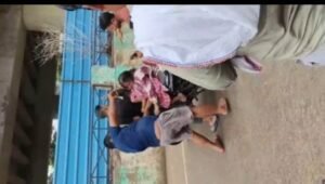 कानपुर3जुलाई26*पति के साथ बाइक पर बैठकर जा रही पत्नी पर देवर ने साथियों सहित किया हमला*