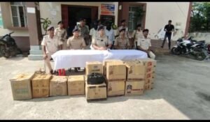 पूर्णिया बिहार 24 जुलाई 26 पूर्णिया: XUV से हो रही थी विदेशी शराब की होम डिलीवरी, पुलिस ने किया ध्वस्त!