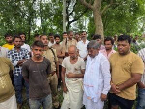 अयोध्या1अगस्त26*शोकाकुल परिवार से मिले विधायक रामचंद्र यादव, हरसंभव सहायता का दिया भरोसा