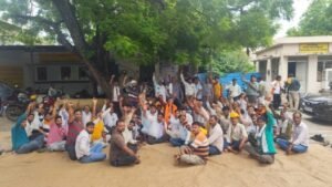 लखनऊ4अगस्त26*सातवे दिन भी लखनऊ के इको गार्डन सहित प्रदेश के भिन्न-भिन्न जनपदों में धरना प्रदर्शन जारी*