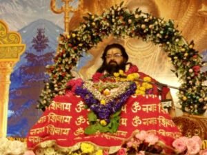 उन्नाव4अगस्त26*त्रिपुण्ड की तीन रेखाओं में ब्रह्मा-विष्णु-महेश का दिव्य संदेश, शिवभक्ति के गूढ़ रहस्य से अभिभूत हुए श्रद्धालु।