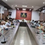 मथुरा 5 अगस्त26 वरिष्ठ पुलिस अधीक्षक मथुरा द्वारा पुलिस लाइन सभागार में पुलिस पेंशनर्स के साथ की बैठक*