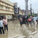 पंजाब7अगस्त26*अबोहर वाल्मीकि चौक में मेयर पति नरेश वधवा व पूर्व पार्षद पुनीत अरोड़ा ने खुलवाए सीवरेज