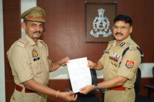 कानपुर नगर7अगस्त26*48 घंटे में मां-बेटे को बंधक बनाकर लूटकांड का खुलासा, पुलिस टीम सम्मानित*