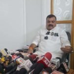 सुल्तानपुर10अगस्त26**सियासत में फिर गरमाया संग्राम *ब्लॉक प्रमुख यशभद्र सिंह मोनू ने प्रेस वार्ता कर खोला मोर्चा*
