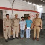 मथुरा 11 अगस्त 26*थाना कोतवाली पुलिस टीम द्वारा मोबाइल छीनने वाले 02 अभियुक्त किये गए गिरफ्तार।