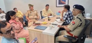 मथुरा 13 अगस्त 26*हरियाली तीज:- बरसाना राधा रानी मंदिर में व्यवस्थाओं को लेकर प्रशासनिक अधिकारियों ने की समन्वय गोष्ठी*