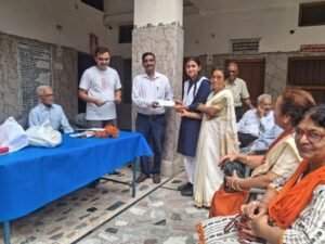 हल्द्वानी15अगस्त26*अरुणोदय संस्था ने ध्वजारोहण कर मेधावी छात्रों को छात्रवृत्ति बाटी