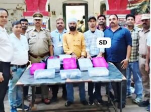 झांसी18अगस्त26**ट्रेन से 50 लाख रुपए की चांदी पकड़ी गई......!!*
