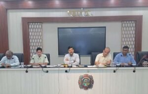 पूर्णिया बिहार 18 अगस्त 26 पूर्णिया में विकास और जनकल्याण योजनाओं की धीमी रफ्तार पर DM अंशुल कुमार सख्त